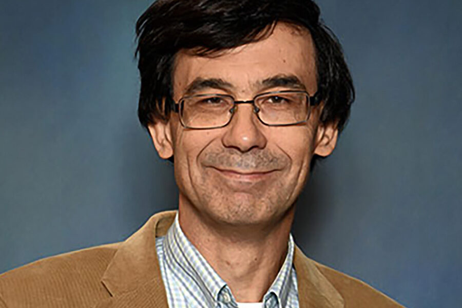 Dr. Roger Chapman headshot